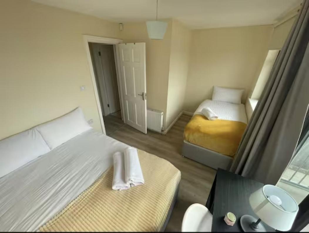 Modern City Centre House In Heart Of Galway City Ngoại thất bức ảnh